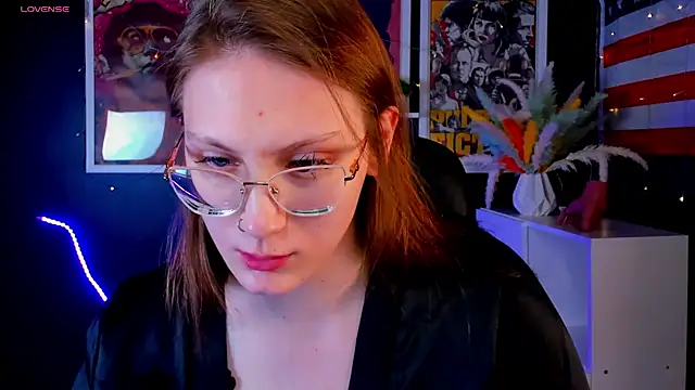 Snapshot of Queen_Milena chatting on 05.02.26 Queen Milena online show from 05.02.26