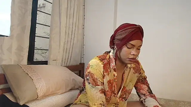 Reve Damour online show from 06.06.26