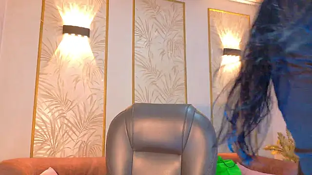 Snapshot of Dalila_5 chatting on 06.04.26 Dalila 5 online show from 06.04.26