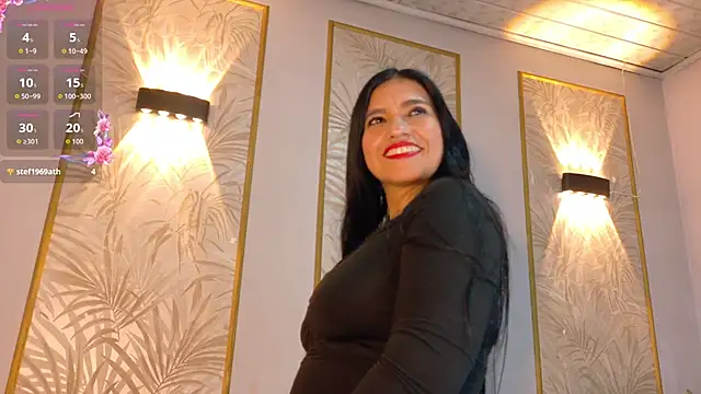 Snapshot of Dalila_5 chatting on 06.19.26 Dalila 5 online show from 06.19.26