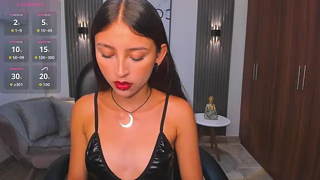 Snapshot of Nikky_sweett_ chatting on 05.29.26 Nikky sweett online show from 05.29.26
