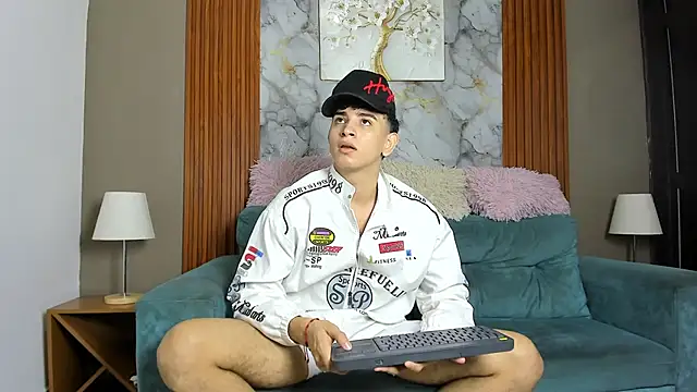 LOVE GUYS1 online show from 05.11.26