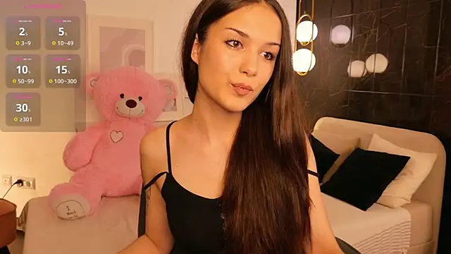 SkinnyEllie online show from 07.17.26