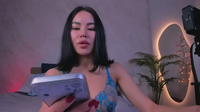 YukiLuna  online show from 06.05.26