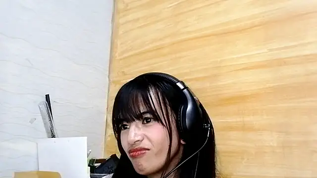 KimberyBucker online show from 05.03.26