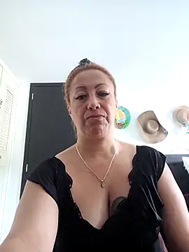 Mila Phone online show from 04.28.26