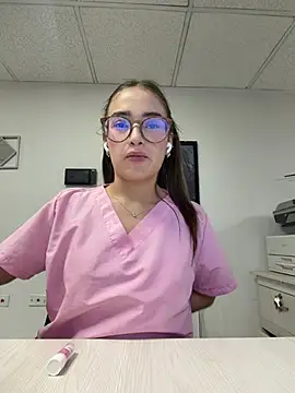 Snapshot of Sweet_Milaa1 chatting on 07.16.26 Sweet Milaa1 online show from 07.16.26