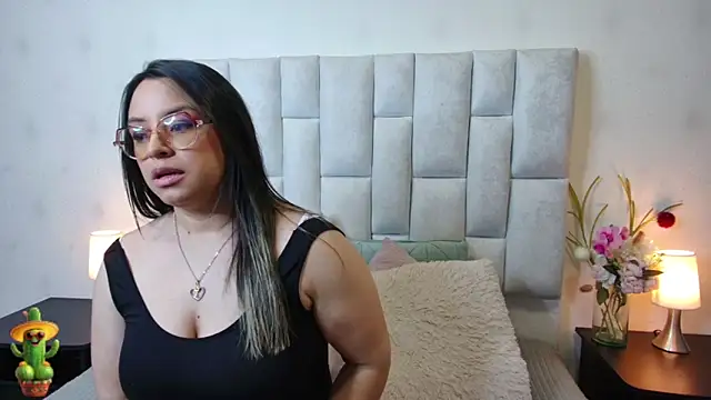 Antonella Bose online show from 05.11.26