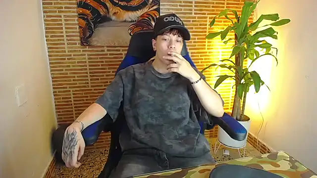 Asher addamss  online show from 08.01.26