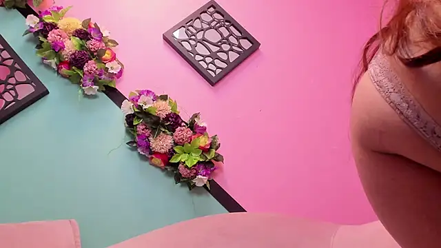 RoxanneDiaz online show from 04.30.26