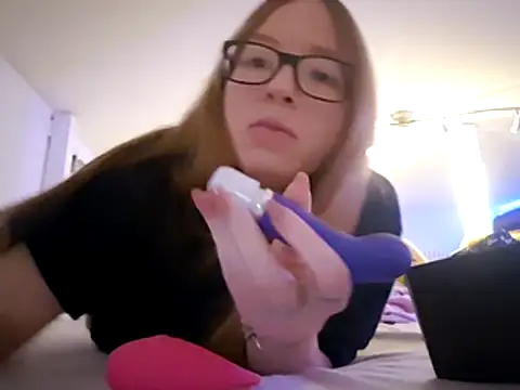 Freaky-Doll online show from 05.05.26