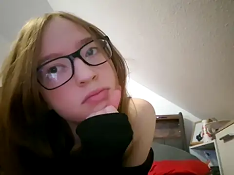 Freaky-Doll online show from 05.09.26