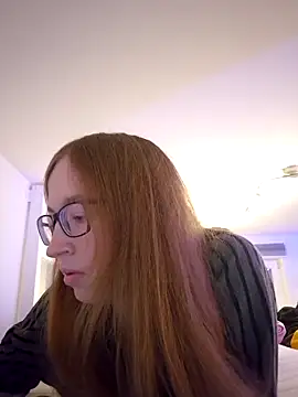Freaky-Doll online show from 05.12.26