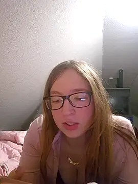 Freaky-Doll online show from 06.05.26