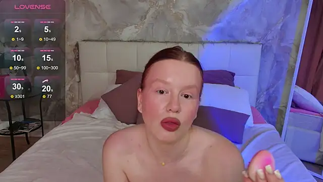 Lucyhornydoll  online show from 07.12.26