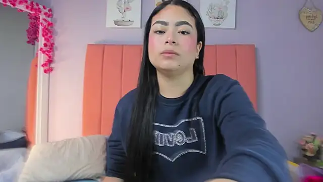 roxanneowens online show from 06.11.26