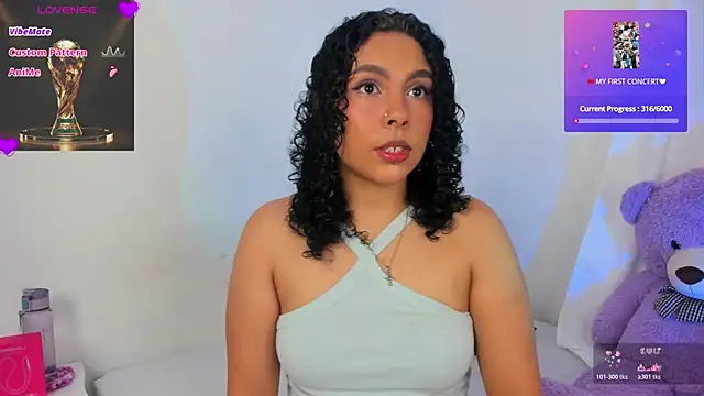 Violetta cam  online show from 06.19.26