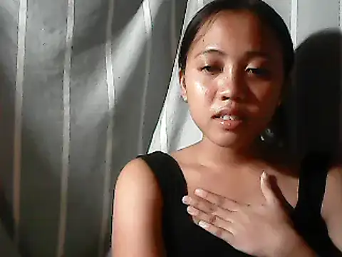 Yours AsianPinayGirl18 online show from 06.15.26