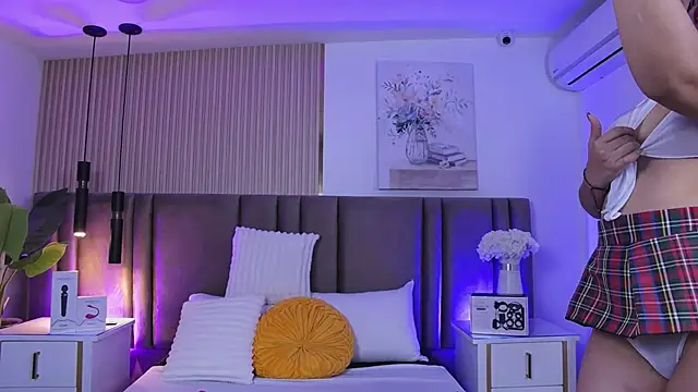 VictoriaDivine online show from 05.07.26