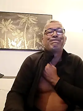 Soloyan online show from 09.23.25