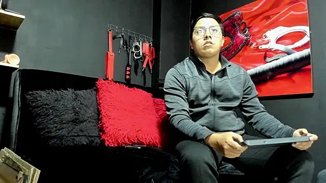 LeahStones online show from 06.25.26
