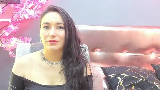 Elizabeth bennett online show from 06.23.26