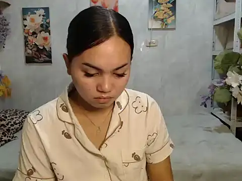 Snapshot of ur_asiankat chatting on 06.22.26 ur asiankat online show from 06.22.26