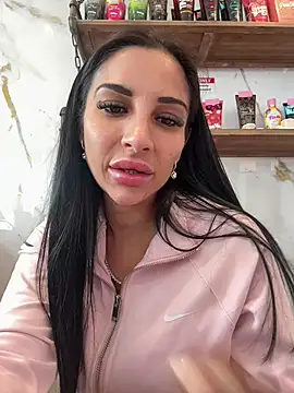 Snapshot of Miss_juicybabes chatting on 05.04.26 Miss juicybabes online show from 05.04.26