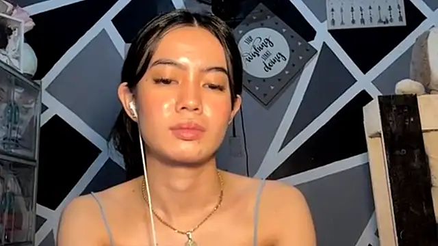 DesireePerson online show from 05.07.26