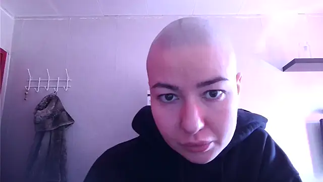 Julia Bright online show from 05.02.26