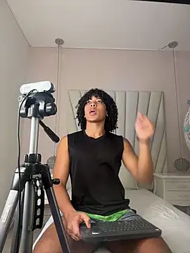 Taylor gray7 online show from 06.16.26