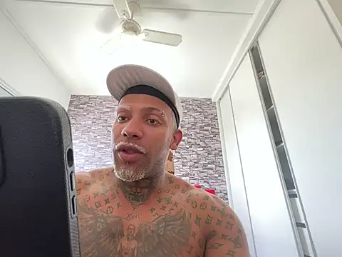 Maxloirinho online show from 05.05.26