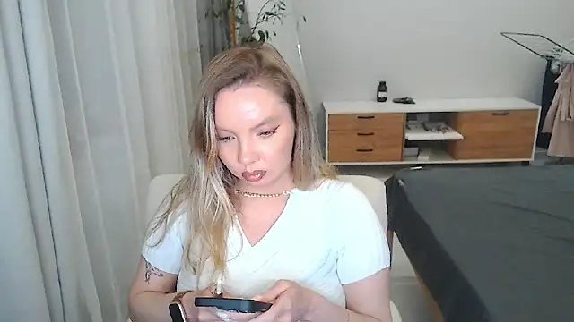 PolinaXXXXXJones online show from 05.07.26