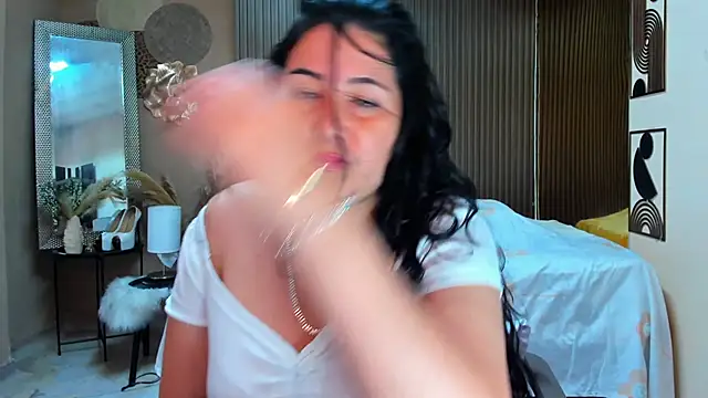 BBWLuxuryMuse online show from 06.06.26