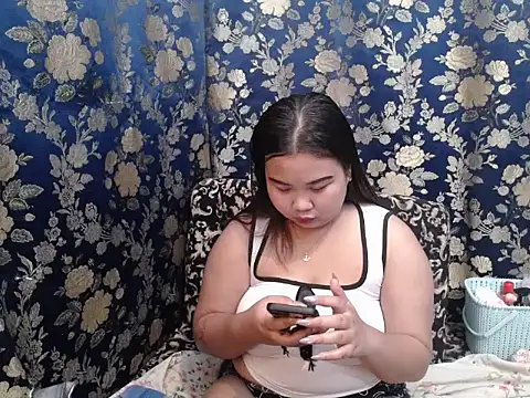 hotchickgirl online show from 07.05.26