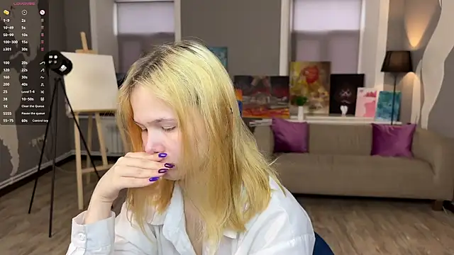 MoonF0xy online show from 05.11.26