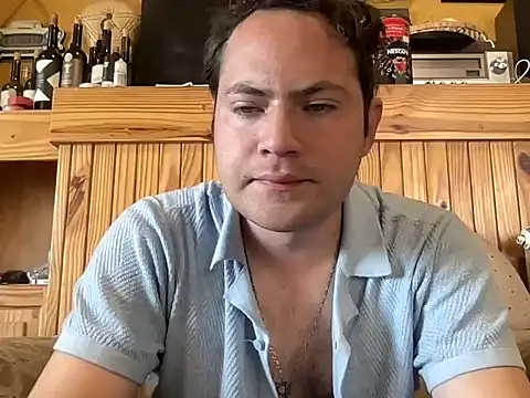 Snapshot of alecsgzz chatting on 07.06.26 alecsgzz online show from 07.06.26