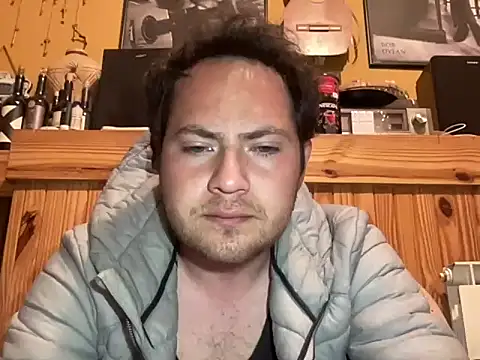 Snapshot of alecsgzz chatting on 07.18.26 alecsgzz online show from 07.18.26