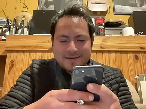 Snapshot of alecsgzz chatting on 07.22.26 alecsgzz online show from 07.22.26
