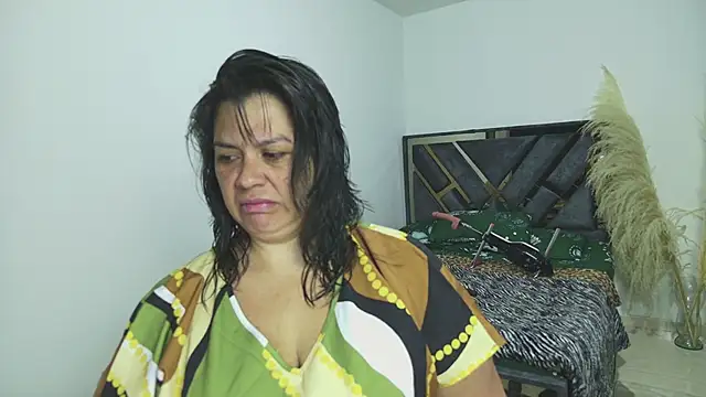 Snapshot of Martina_Foxy01 chatting on 05.10.26 Martina Foxy01 online show from 05.10.26