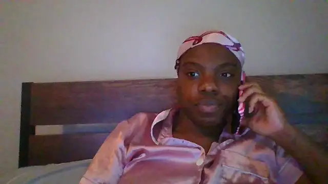 Snapshot of princesselizabeth chatting on 05.24.26 princesselizabeth online show from 05.24.26