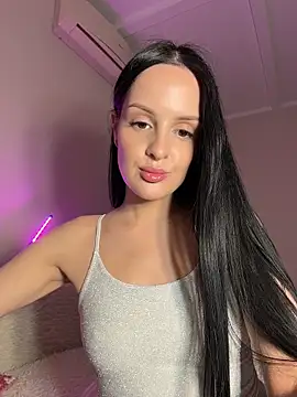 Evaryn online show from 05.06.26