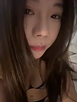 liuliu-x online show from 05.13.26