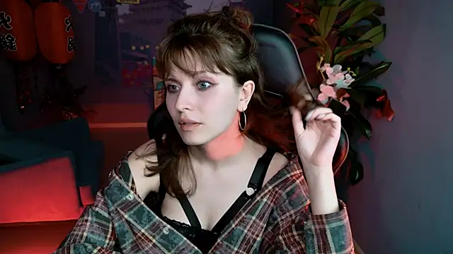 LolaDominara online show from 05.07.26