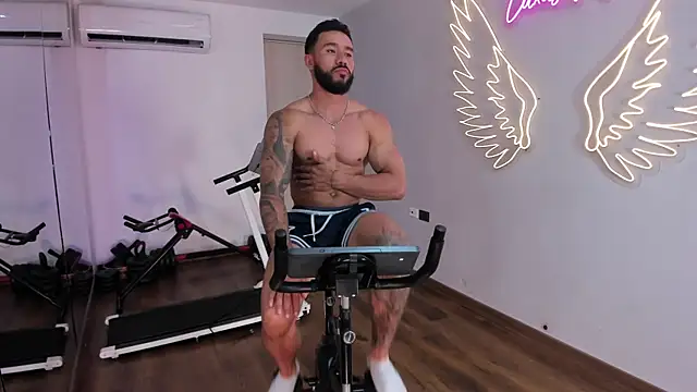 Axel power  online show from 05.08.26
