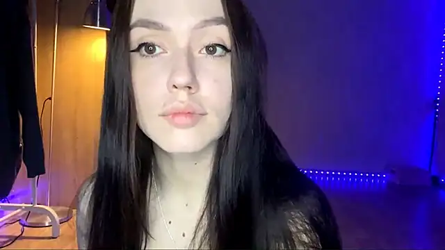 WarmDreams online show from 05.05.26