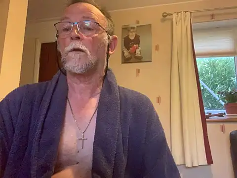 Moonraker64 online show from 06.22.26
