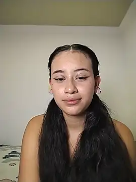 L0lita Emi12 online show from 06.10.26