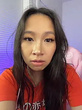 petiteTai online show from 05.12.26