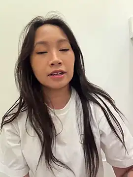 petiteTai online show from 05.30.26